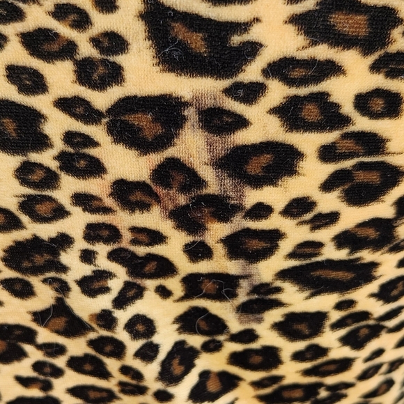 Leopard Long Sleeve Top - Picture 3 of 4